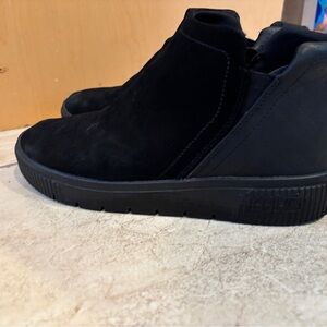 RYKA Vera wedge bootie size 9